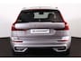 Volvo XC60 T6 Recharge AWD Ultra Dark - Luchtvering - Panorama/schuifdak - IntelliSafe Assist & Surround - 360º Camera - Harman/Kardon audio - Adaptieve LED koplampen - Verwarmde voorstoelen, stuur & achterbank - Parkeersensoren voor & achter - Elektr. bedienb. voorstoelen met geheugen - Head up display - Draadloze tel. lader - Inklapbare trekhaak - 20' LMV
