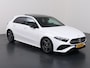 Mercedes-Benz A-klasse 180 Business Solution AMG | Panoramadak | Night | Keyless | Multibeam | Stoelverwarming |