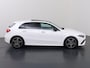 Mercedes-Benz A-klasse 180 Business Solution AMG | Panoramadak | Night | Keyless | Multibeam | Stoelverwarming |