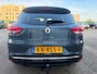 Renault Clio Estate 0.9 TCe Limited van 2de Eig met trekhaak en parkeersensoren en navigatie en bluetooth en cruise controle