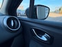 Renault Clio Estate 0.9 TCe Limited van 2de Eig met trekhaak en parkeersensoren en navigatie en bluetooth en cruise controle