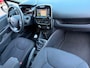 Renault Clio Estate 0.9 TCe Limited van 2de Eig met trekhaak en parkeersensoren en navigatie en bluetooth en cruise controle