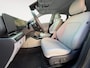Hyundai Kona 1.6 GDI HEV Premium Sky 137PK | Navigatie | Apple Carplay & Android Auto | Schuif-kanteldak | Stoelverwarming & koeling | Lederen bekleding | Bose speakers | Geheugenfunctie stoelen |