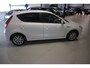 Hyundai i30 1.6i i-Motion / AIRCO / WHITE PACK / APK 2027 ! ! !