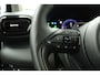 Toyota Yaris 1.5 Hybrid 115 Dynamic | Dodehoekdetectie | Stoel / Stuurverwarming | Parkeersensoren Voor en Achter |