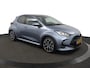 Toyota Yaris 1.5 Hybrid 115 Dynamic | Dodehoekdetectie | Stoel / Stuurverwarming | Parkeersensoren Voor en Achter |