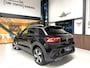 Volkswagen T-Roc 1.5 TSI R-Line Business+/ Cam/ Keyless/ IQ LED/ CarPlay/ 18''LMV
