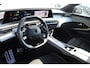 Peugeot e-5008 GT Avantage 73 kWh 7p | Fase 3 laden | SOH 100% | Luxe stoelen | Elektrische verstelbare stoelen | Alcantara | NL auto |