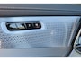 Volvo XC90 T8 Recharge AWD Ultra Black Edition - Panorama/schuifdak - IntelliSafe Assist & Surround - 360º Camera - Bowers & Wilkins audio - Adaptieve LED koplampen - Verwarmde voorstoelen, stuur & achterbank - Parkeersensoren voor & achter - Elektr. bedienb. voorstoelen met geheugen - Head up display - Draadloze tel. lader - Extra getint glas - 22' LMV