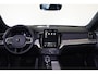 Volvo XC90 T8 Recharge AWD Ultra Black Edition - Panorama/schuifdak - IntelliSafe Assist & Surround - 360º Camera - Bowers & Wilkins audio - Adaptieve LED koplampen - Verwarmde voorstoelen, stuur & achterbank - Parkeersensoren voor & achter - Elektr. bedienb. voorstoelen met geheugen - Head up display - Draadloze tel. lader - Extra getint glas - 22' LMV
