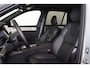 Volvo XC90 T8 Recharge AWD Ultra Black Edition - Panorama/schuifdak - IntelliSafe Assist & Surround - 360º Camera - Bowers & Wilkins audio - Adaptieve LED koplampen - Verwarmde voorstoelen, stuur & achterbank - Parkeersensoren voor & achter - Elektr. bedienb. voorstoelen met geheugen - Head up display - Draadloze tel. lader - Extra getint glas - 22' LMV