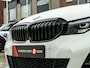 BMW 3-Serie Touring 330e Business Edition Plus PANO LEDER 18 INCH SHADOW LINE STOELVERW LED