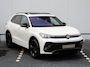 Volkswagen Tiguan R-Line Edition 1.5 eHybrid 272 PK | LED Matrix | Panoramadak | Trekhaak | Head Up display | 20" inch velgen | Camera |