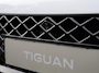 Volkswagen Tiguan R-Line Edition 1.5 eHybrid 272 PK | LED Matrix | Panoramadak | Trekhaak | Head Up display | 20" inch velgen | Camera |
