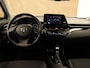 Toyota C-HR / C-HR+ 1.8 Hybrid Dynamic - ORIGINEEL NEDERLANDSE AUTO - AFKOMSTIG VAN 1E EIGENAAR - NAVIGATIE - 18 INCH LICHT METALEN VELGEN - CAMERA - ADAPTIEVE CRUISE CONTROL - DODEHOEK DETECTIE - CLIMATE CONTROL - PARKEERSENSOREN VOOR/ ACHTER - APPLE CARPLAY/ ANDROID AUTO - DAB AUDIO - KEYLESS ENTRY/ START - PASSAGIERSSTOEL IN HOOGTE VERSTELBAAR