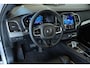 Volvo XC90 T8 Recharge AWD Ultimate Dark | Luchtvering | Bowers & Wilkins Premium Audio | Google Infotainment | 22" Lichtmetalen velgen | 360° Parkeercamera | Parkeersensoren voor + achter |
