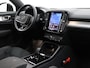 Volvo XC40 B4 AUT(7) PLUS DARK SCHUIFDAK HARMAN KARDON 360GR CAM TREKHAAK CAMERA