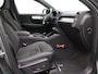 Volvo XC40 B4 AUT(7) PLUS DARK SCHUIFDAK HARMAN KARDON 360GR CAM TREKHAAK CAMERA