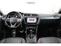 Volkswagen Tiguan 1.5 TSI Active | Trekhaak | Camera | Navigatie | Stoel/Stuur Verwarming | Digitaal Dashboard | LED | Dodehoek Detectie | Adaptive Cruise