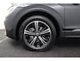 Volkswagen Tiguan 1.5 TSI Active | Trekhaak | Camera | Navigatie | Stoel/Stuur Verwarming | Digitaal Dashboard | LED | Dodehoek Detectie | Adaptive Cruise