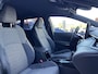 Toyota Corolla Touring Sports Hybrid 140 Dynamic STOEL/STUURVERWARMING KEYLESS PARK-SENSOREN CAMERA CLIMA APPLE/ANDROID AD-CRUISE 17"LM-VELGEN