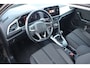 Volkswagen T-Roc 1.5 TSI Life Edition 150PK TREKHAAK | Achteruitrijcamera | Airco | Cruise control adaptief