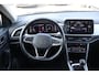 Volkswagen T-Roc 1.5 TSI Life Edition 150PK TREKHAAK | Achteruitrijcamera | Airco | Cruise control adaptief