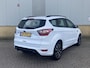 Ford Kuga 1.5 EcoBoost 150 pk ST Line afneembare - trekhaak - voorruitverwarming - groot navi