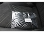 Peugeot 208 1.2 Hybrid 145PK AUTOMAAT GT PACK | ELEKTRISCH BEDIENBARE BESTUURDERSSTOEL MET MASSAGE FUNCTIE | ALCANTARA BEKLEDING | STOEL VERWARMING | CRUISE CONTROL | DAB+ RADIO | APPLE CARPLAY/ANDROID AUTO | FULL LED KOPLAMPEN | KEYLESS ENTRY/START | 17" LICHTMETALEN VELGEN | CLIMATE CONTROL | PARKEERSENSOREN VOOR + ACHTER | ACHTERUITRIJ CAMERA | SFEERVERLICHTING |
