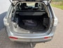Mitsubishi Outlander 2.0I PHEV Instyle Leder Schuifdak Trekhaak Navi Ecc Camera Cruise Control Keyless Mistlampen Stoelverwarming Usb Isofix Privacy Glas 18'' Lmv 1.500KG Trekgewicht