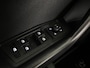 Volkswagen T-Roc 1.0 TSI Life 110 pk | Navigatie | Camera | Digitaal dashboard | Parkeercamera |