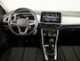 Volkswagen T-Roc 1.0 TSI Life 110 pk | Navigatie | Camera | Digitaal dashboard | Parkeercamera |