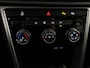 Volkswagen T-Roc 1.0 TSI Life 110 pk | Navigatie | Camera | Digitaal dashboard | Parkeercamera |