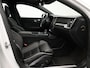 Volvo S60 T6 PLUG-IN HYBRID R-DESIGN SCHUIFDAK CAMERA HARMAN KARDON 19INCH