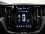 Volvo XC60 T6 PLUG-IN HYBRID BLACK EDITION HARMAN KARDON LUCHTVERING 360GR CAM SCHUIFDAK