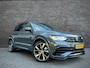 Volkswagen Tiguan R-LINE | PANO | LEDER | HEAD UP DISPLAY | 360 CAMERA | TRAVEL ASSIST | 20INCH