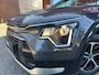 Kia Niro Hybrid 1.6 GDi DynamicLine // DEALER ONDERHOUDEN // ELEK. STOEL // KEYLESS // NAVI + CARPLAY // STOEL + STUURWIELVERWARMING // PDC // CAMERA // HALF-LEDER