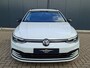 Volkswagen Golf Variant 1.0 Life AUTOMAAT * Parkeerhulp * Climate control * Carplay