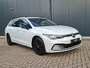 Volkswagen Golf Variant 1.0 Life AUTOMAAT * Parkeerhulp * Climate control * Carplay