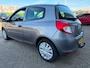 Renault Clio 1.2 Special Line met airco en trekhaak en navigatie en cruise controle