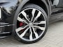 Volkswagen T-Roc 1.5 TSI Sport Business R-Line | Panorama dak | Camera | Keyless | CarPlay | Adaptieve Cruise |