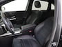 Mercedes-Benz B-klasse 180 AMG Line / 360Graden-Camera / Panoramadak / Sfeerverlichting /