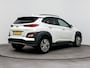 Hyundai Kona Electric EV Fashion 64 kWh | SoH 95,5% | WLTP 484km | Warmtepomp | 3-fasen | Dodehoek | Head-up display | Navigatie | Camera |