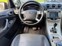 Ford Galaxy 2.0 TDCi Ghia 7 pers in automaat en leer met parkeersensoren en navigatie en bluetooth telefoon en airco