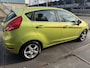 Ford Fiesta 1.25 Titanium NL-auto 5drs I Clima I Voorruit verwarming I NL-auto I LM I PDC I 15" I