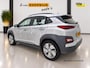 Hyundai Kona Electric EV Comfort 64 kWh SOH 98,9 % | 3 Fase laden | Parkeer senoren | Carplay