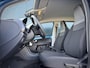 Volkswagen Up! 1.0 65 PK 5 Drs + AIRCO + BLUETOOTH + ELEK RAMEN + NAVI VIA APP