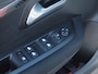Peugeot e-208 EV Pack 50 kWh | Apple Carplay | Parkeersensoren | Navi | Cruise Control | NL-Auto |