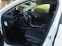 Peugeot e-208 EV Pack 50 kWh | Apple Carplay | Parkeersensoren | Navi | Cruise Control | NL-Auto |