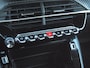 Peugeot e-208 EV Pack 50 kWh | Apple Carplay | Parkeersensoren | Navi | Cruise Control | NL-Auto |